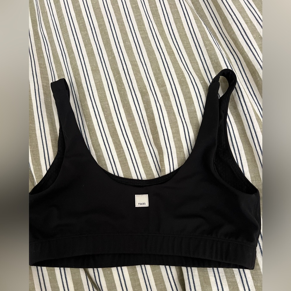 Vuori Sports Bra